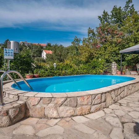 Vlasta-3 By Interhome * 卓得诺沃