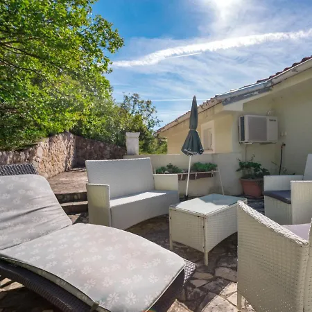 Vlasta-3 By Interhome Apartamento