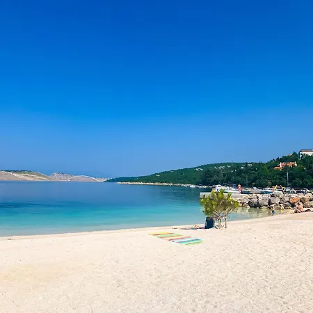 Vlasta-3 By Interhome * 卓得诺沃