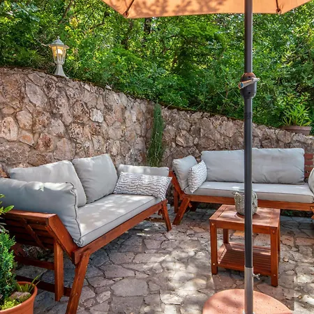 Vlasta-3 By Interhome 卓得诺沃