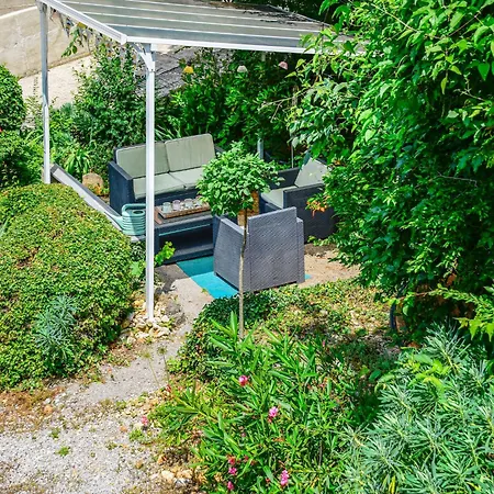 Vlasta-3 By Interhome 卓得诺沃