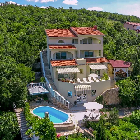 Vlasta-3 By Interhome * יאדראנובו